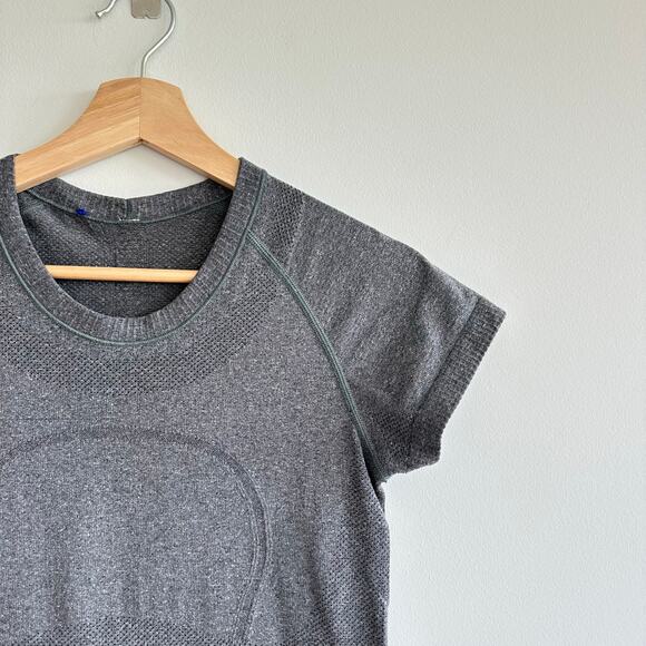Lululemon Swiftly Tech Short Sleeve Top Gray 6 - Picture 5 of 6
